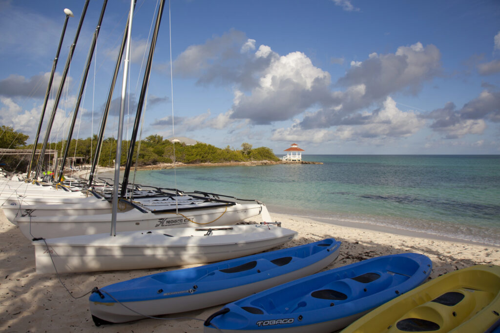 voiliers, catamarans et kayaks